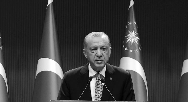 Erdoğan: Başörtüsü konusunda yasakçı zihniyet hala pusuda bekliyor