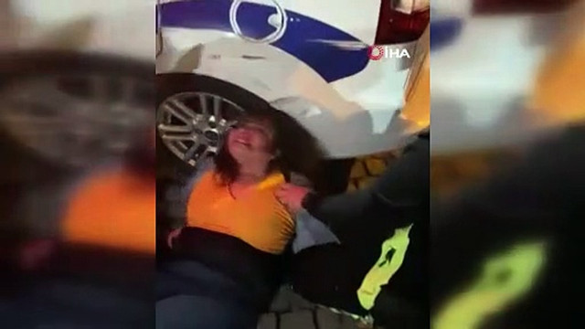İstanbul'da alkollü kadın sürücü ortalığı birbirine kattı